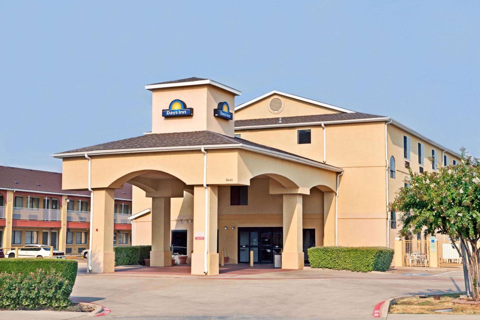 Days Inn By Wyndham Dallas Garland West Exterior foto